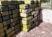 Futerały i puszki - pakiet zawierający 4 poz. asort., w tym: futerał metalowy do ładunków prochowych 125 mm naboju do D-81, długość 467 mm - 3 szt., puszka blaszana tłoczona do amunicji strzeleckiej - 1 000 szt., puszka blaszana tłoczona do zapalników UZRGM, długość 118 mm - 1 000 szt. i puszka metalowa lutowana do 26 mm nabojów sygnałowych 290x235x175 - 99 szt. 