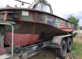 Kuter holowniczy KH-200 na przyczepie 2-os. PKH-200 (ład. 4,2 t) 