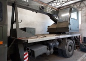 Żuraw samochodowy R-101 na samochodzie JELCZ 325 (udźwig 10 t) 