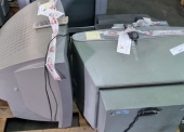 Sprzęt kulturalno-oświatowy - pakiet zawierający 40 poz. asort. (wg oddzielnego wykazu), w tym m.in.: odbiorniki TV, magnetowidy itp. 