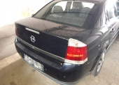 Samochód osobowy OPEL VECTRA II 1.8 