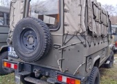 Samochód ciężarowo-osobowy wysokiej mobilności HONKER 2000 typ 2424 (z wciągarką) 