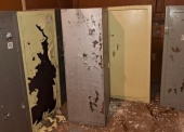 Szafy stalowe na akta (11 szt.) - pakiet zawierający 4 poz. asort., w tym: szafa na akta metalowa 1-drzwiowa klasa A 1600x660x580 mm - 8 szt., szafa na akta metalowa 1-drzwiowa klasa A 1900x910x350 mm - 1 szt., szafa metalowa 2-drzwiowa 1800x1000x600 mm - 1 szt., szafa stalowa na akta 1800x910x350 mm - 1 szt.    