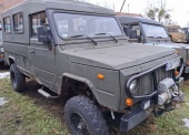 Samochód ciężarowo-osobowy wysokiej mobilności HONKER 2000 typ 2424 (z wciągarką)  