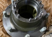 Części zamienne do samochodu STAR 660 - pakiet zawierający 15 poz. asort. (wg oddzielnego wykazu), w tym m.in.: mechanizm różnicowy 408.27.249 - 5 szt.. osłona koła zamachowego S47.11.12X - 29 szt.. piasta koła A66-27-100X - 24 szt.. półoś mostu tylnego lewa 408.27.040.3 - 12 szt. itp. 
