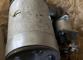 Części zamienne do samochodu STAR 660 (30 szt.) - pakiet zawierający 4 poz. asort., w tym.: mechanizm różnicowy 408.27.249 - 1 szt.. rozrusznik R5BW 823.000.2 - 16 szt., wał napędowy 14.6-20.732.5 - 13 szt. 