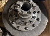 Części zamienne do samochodu STAR 660 (30 szt.) - pakiet zawierający 4 poz. asort., w tym.: mechanizm różnicowy 408.27.249 - 1 szt.. rozrusznik R5BW 823.000.2 - 16 szt., wał napędowy 14.6-20.732.5 - 13 szt. 