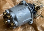 Części zamienne do samochodu STAR 660 - pakiet zawierający 7 poz. asort. (wg oddzielnego wykazu), w tym m.in.: regulator RG-18BW 651.000.00 - 54 szt.. rozdzielacz zapłonu ekranowany 3321.7.000.2                - 21 szt.. zestaw panewek 0,25 S47-13-02N025 - 48 kpl. itp. 