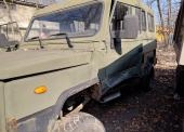 Samochód ciężarowo-osobowy wysokiej mobilności HONKER 2000 typ 2424 