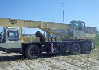 dzwigzuraw72a.JPG 