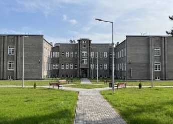Internat_Warszawa_ul._Waldorffa_37_foto_2.jpg 