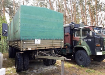 Przyczepa_transportowa_duzej_ladownosci_P-4.jpg 