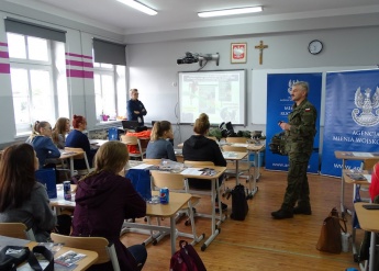 Szkola_Techniczna_BZDZ_Aleksandrow_Kujawski_fot._AMW_w_Bydgoszczy.jpg 