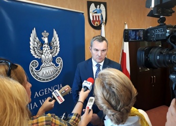 Podpisanieaktunotarialnego_Torun_4lipca_2018roku_2.jpg 