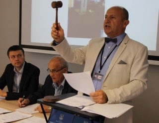 W_2016_roku_AMW_zorganiozowala_ponad_90_przetargow_na_sprzedaz_mienia_ruchomego_niekoncesjonowanego._fot._OR_AMW_w_Poznaniu.jpg 