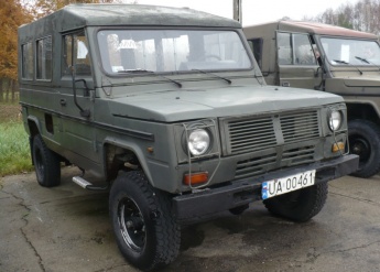 Samochód ciężarowo-osobowy  TARPAN 4012 