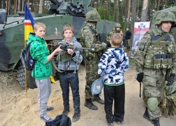 V Festiwal Militarny Operacja Zachód 2013 