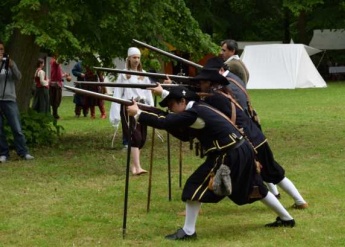 Agencja zaprasza na piknik historyczny do Otwocka Wielkiego - zdjęcie 1 