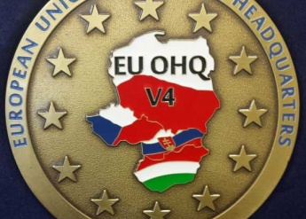 Medal dla AMW za wsparcie Dowództwa Operacyjno-Strategicznego Unii Europejskiej  - zdjęcie 1 