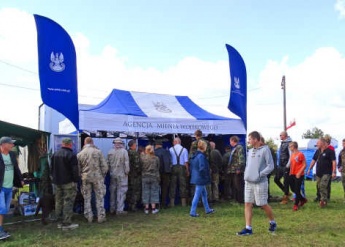 AMW podczas obchodów święta Wojska Polskiego | fot. OR AMW Szczecin 