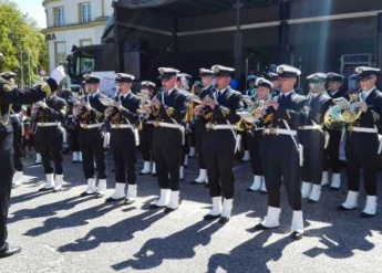 AMW podczas obchodów święta Wojska Polskiego | fot. OR AMW Gdynia 