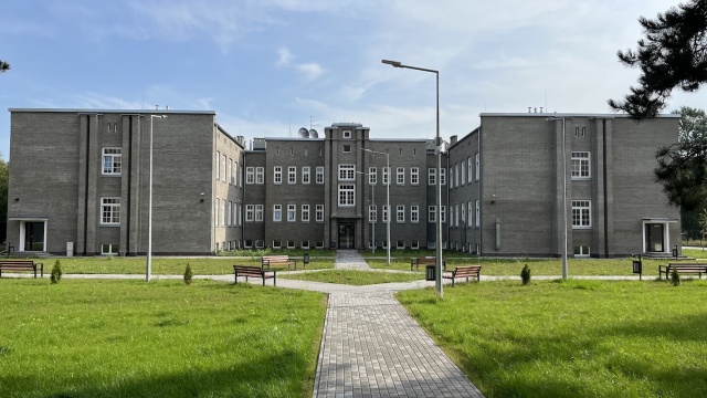 Internat_Warszawa_ul._Waldorffa_37_foto_2.jpg 