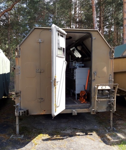 Warsztat_WSB-2_w_nadwoziu_SARNA_II.jpg 