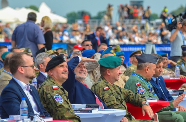 AIR_SHOW_11_fot._Michal_Rozbicki.jpg 