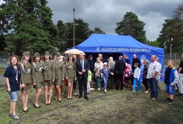 AMW_wlaczyla_sie_w_przygotowania_ogolnopolskich_dni_Razem_z_NATO_fot._OR_AMW_w_Szczecinie.jpg.jpg 
