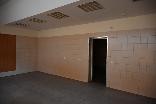 698e0991db873_3 