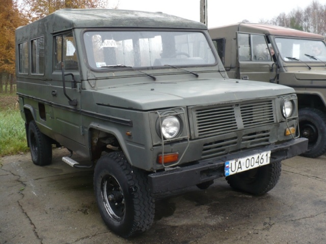 Samochód ciężarowo-osobowy  TARPAN 4012 