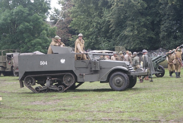 VI Zlot Grup Rekonstrukcyjnych i Historycznych Pojazdów Wojskowych „Strefa Militarna” 
