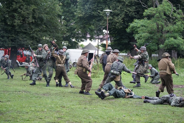 VI Zlot Grup Rekonstrukcyjnych i Historycznych Pojazdów Wojskowych „Strefa Militarna” 