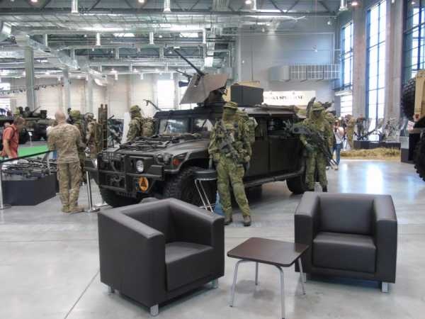 AMW na Targach Obronnych Pro Defense 2016 - zdjęcie 3 