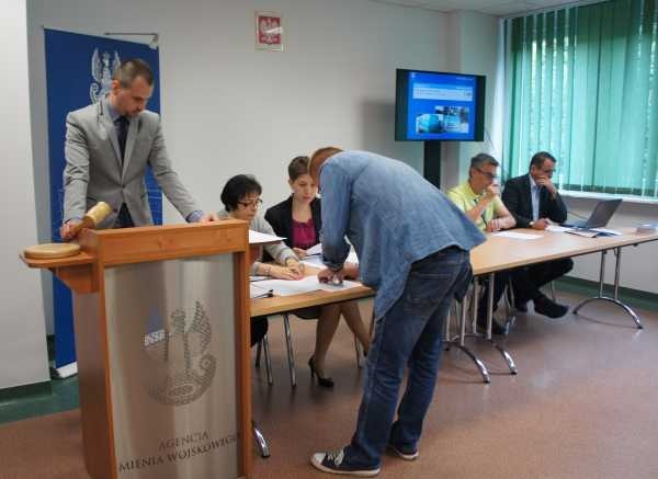 Kolejna licytacja asortymentu powojskowego za nami. - zdjęcie 4 