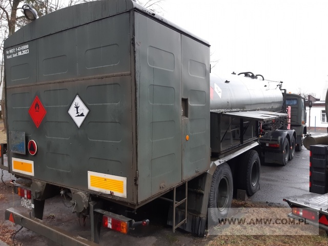Cysterna paliwowa naczepa dystrybutor CND-21 (komplet składający się z ciągnika siodłowego 3-osiowego JELCZ C642D oraz cysterny na naczepie 2-osiowej o pojemności 21 000 l, brak pistoletu nalewczego oraz brak 6 manometrów) 