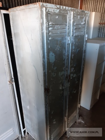 Szafy metalowe (22 szt.) - pakiet zawierający 4 poz. asort., (wg oddzielnego wykazu), w tym: szafa biurowa - 1 szt., szafy kartotekowe - 5 szt., szafy na odzież - 16 szt. 