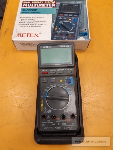 Sprzęt elektroniczny - pakiet 17 poz. asort. (wg oddzielnego wykazu), w tym m.in.: wtyczki, kable, zasilacze itp. 