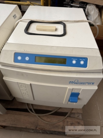 Autoklaw VACUCLAW MELAG 24M z drukarką 