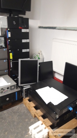 Sprzęt elektroniczny - pakiet zawierający 100 poz. asort. (wg oddzielnego wykazu), w tym m.in.: zasilacze UPS, notebooki oraz komputery (bez dysków twardych), drukarki itp. 