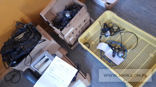 Sprzęt elektroniczny - pakiet zawierający 367 poz. asort. (wg oddzielnego wykazu), w tym m.in.: kamery komputerowe, komputery (bez dysków twardych), monitory, zasilacze UPS, drukarki itp. 