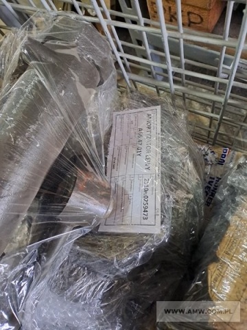 Techniczne środki materiałowe do samochodu STAR 660 - pakiet zawierający 100 poz. asort. (wg oddzielnego wykazu), w tym m.in.: amortyzatory, obudowa skrzynki rozdzielczej, zestawy panewek, pióra resorów, wał korbowy, wał rozrządu itp. 