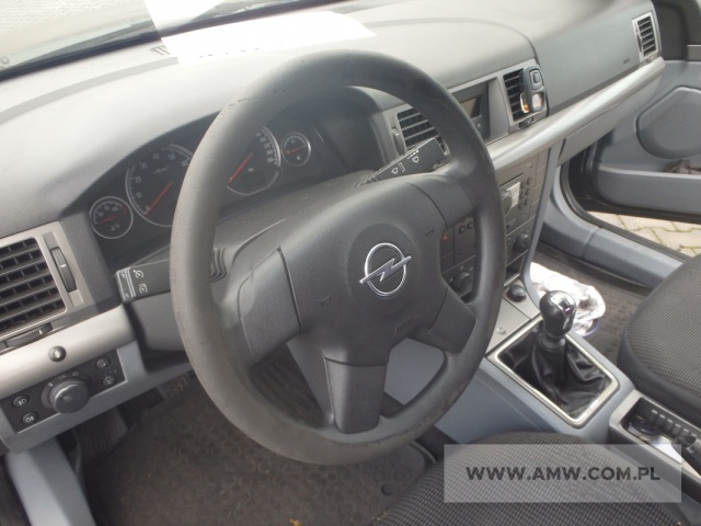 Samochód osobowy OPEL VECTRA II 1.8 