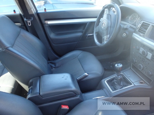 Samochód osobowy OPEL VECTRA 4DR 1.9 DTH ELEGANCE 