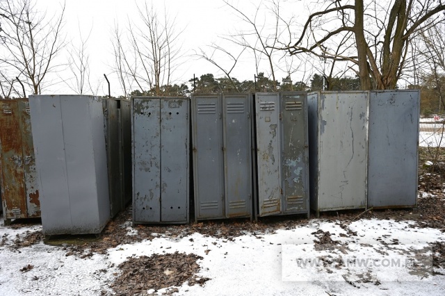 Sprzęt służby infrastruktury - pakiet zawierający 15 poz. (wg oddzielnego wykazu), w tym m.in.: szafy na odzież, szafy kartotekowe, szafy na akta itp. 