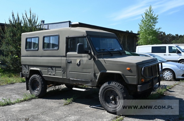 Samochód ciężarowo-osobowy wysokiej mobilności HONKER 2324 (uszkodzony silnik) 