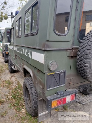 Samochód ciężarowo-osobowy wysokiej mobilności HONKER 2000 