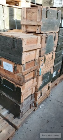 Skrzynie drewniane różne (794 szt.) - pakiet zawierający 34 poz. asort. (wg oddzielnego wykazu), w tym m.in.: skrzynie drewniane do trotylu, skrzynie do min itp. 