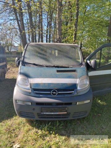 Samochód ogólnego przeznaczenia małej ładowności OPEL VIVARO 1,9 DTI F7BCA6 