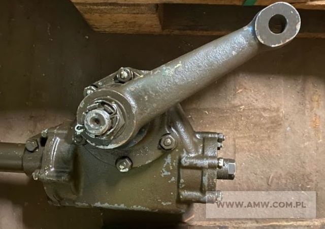 Części zamienne do samochodu STAR 660 - pakiet zawierający 10 poz. asort. (wg oddzielnego wykazu), w tym m.in.: amortyzator lewy A66.47.01Y - 18 szt.. bęben hamulca A.25.76.13 - 6 szt... błotnik prawy 635.23.205 - 7 szt. itp. 